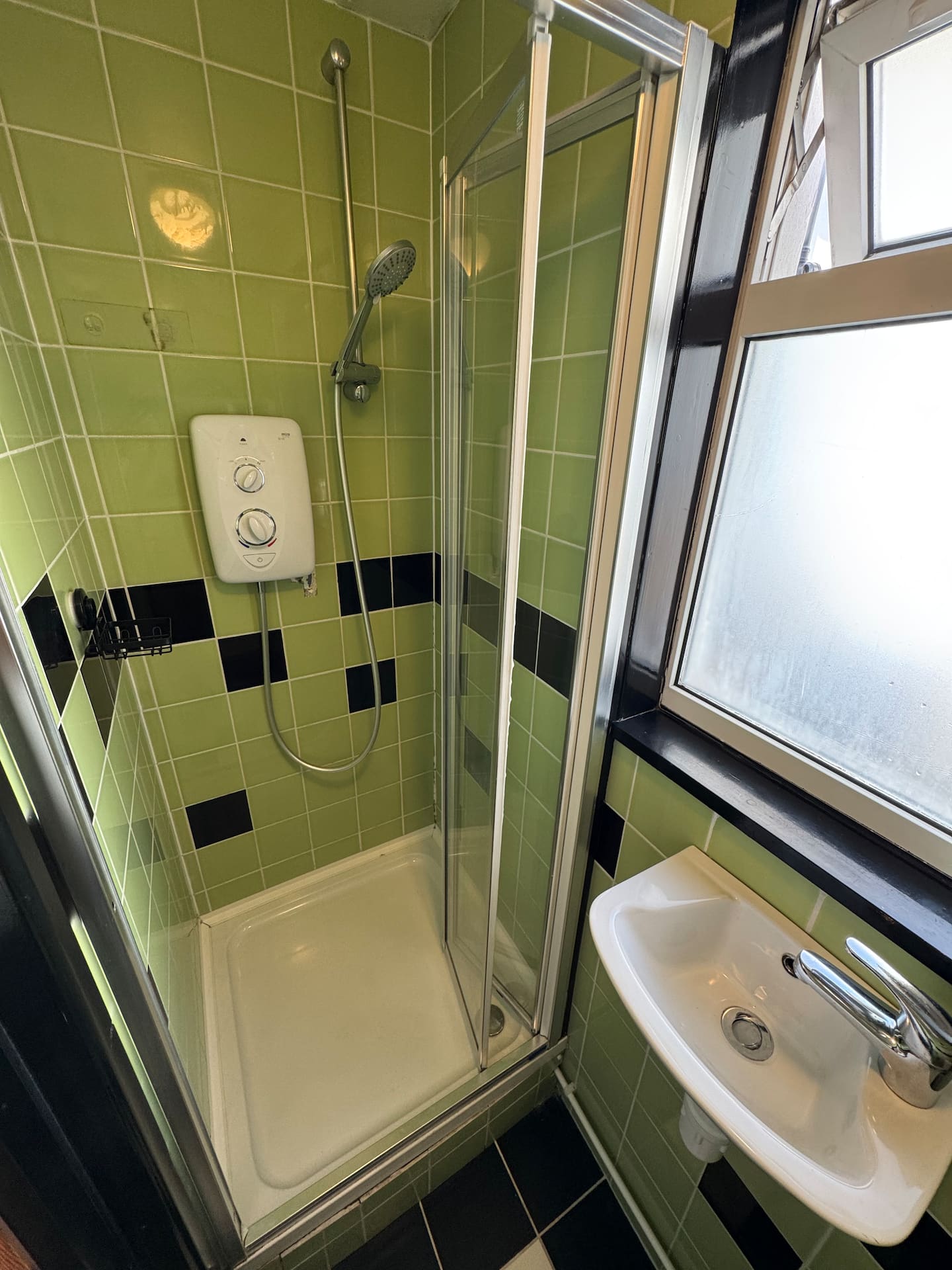 Stylish Private Coach House | Near Central London photo 6